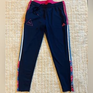 adidas x Pharrell Williams Humanrace Zip Pocket Tiro pants Women’s size L